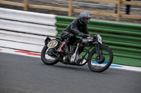 Vintage-motorcycle-club;eventdigitalimages;mallory-park;mallory-park-trackday-photographs;no-limits-trackdays;peter-wileman-photography;trackday-digital-images;trackday-photos;vmcc-festival-1000-bikes-photographs